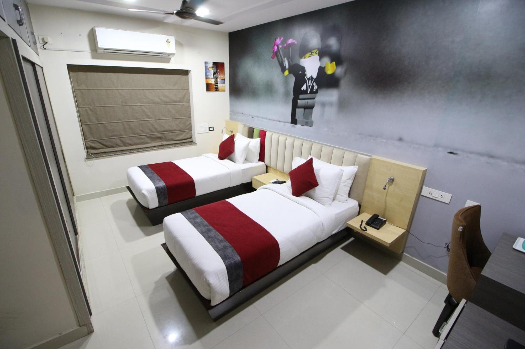 The Butterfly Luxury Serviced Apartments Visakhapatnam Exteriör bild